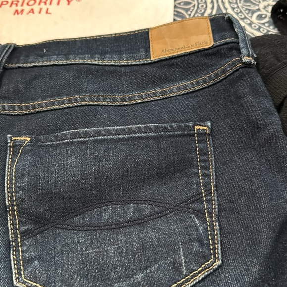 dark blue like new jean shorts - Picture 5 of 5